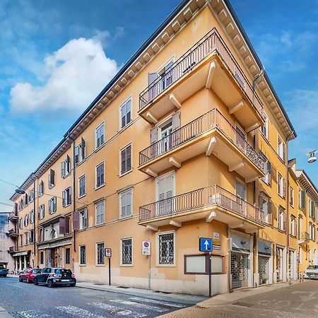 Italianflat - Arena By Side, Old Town Apartment เวโรนา ภายนอก รูปภาพ
